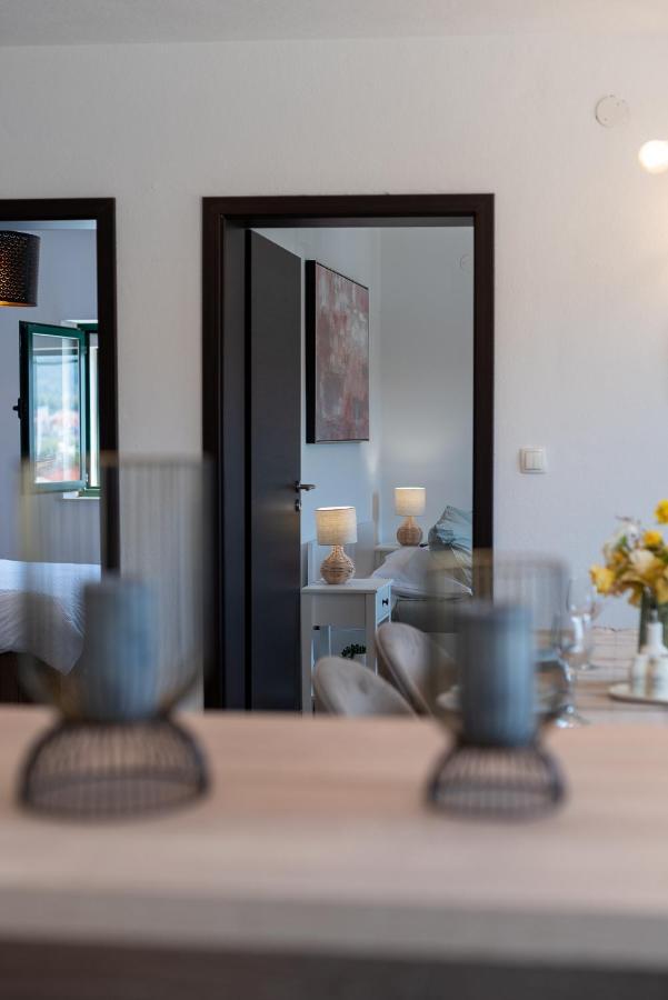 Beach Apartman Marela Slatine Esterno foto