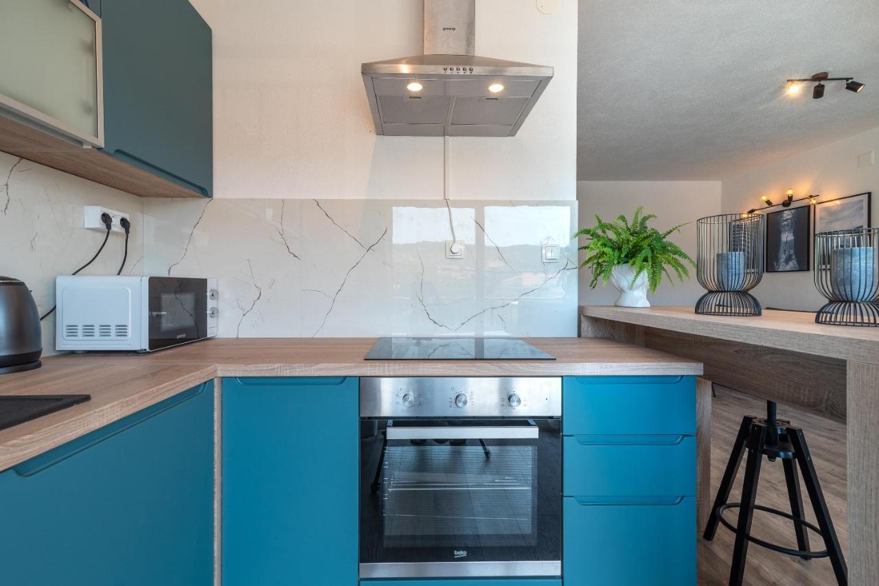 Beach Apartman Marela Slatine Esterno foto